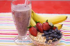 Berry Oat Breakfast Smoothie